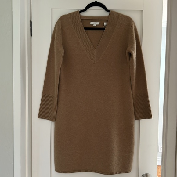 NEW Vince Wool & Cashmere Sweater Dress in Sand Shell - Picture 5 of 7